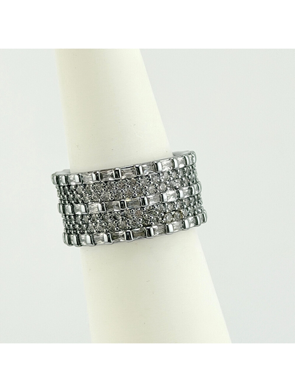 Bomb Party April Ring Sz 10 "Gorgeous Moments" Clear Cz on Hematite RBP7399
